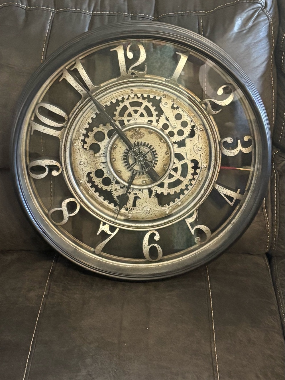 Industrial Gear Wall Clock in Black and Silver - Home Wall Decor